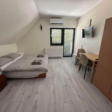 Accommodatie bij particulieren Ildimi Sylver Pearl Siófok